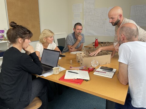 Discussion autour d’une maquette de travail (JH)